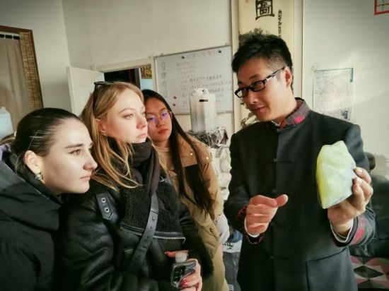 家校携手卡通图片_家校携手关爱成长_