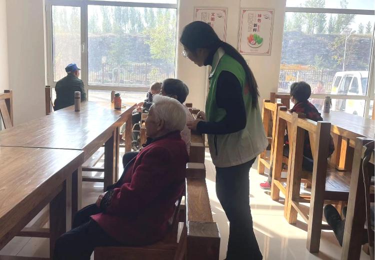 _重阳敬老活动简讯_社区重阳敬老活动