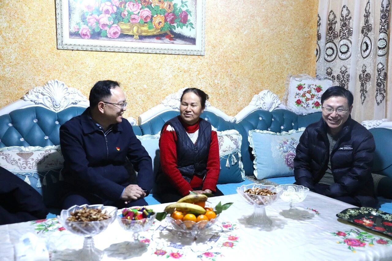 宁波援疆干部人才元旦前开展“民族团结一家亲”走访慰问活动