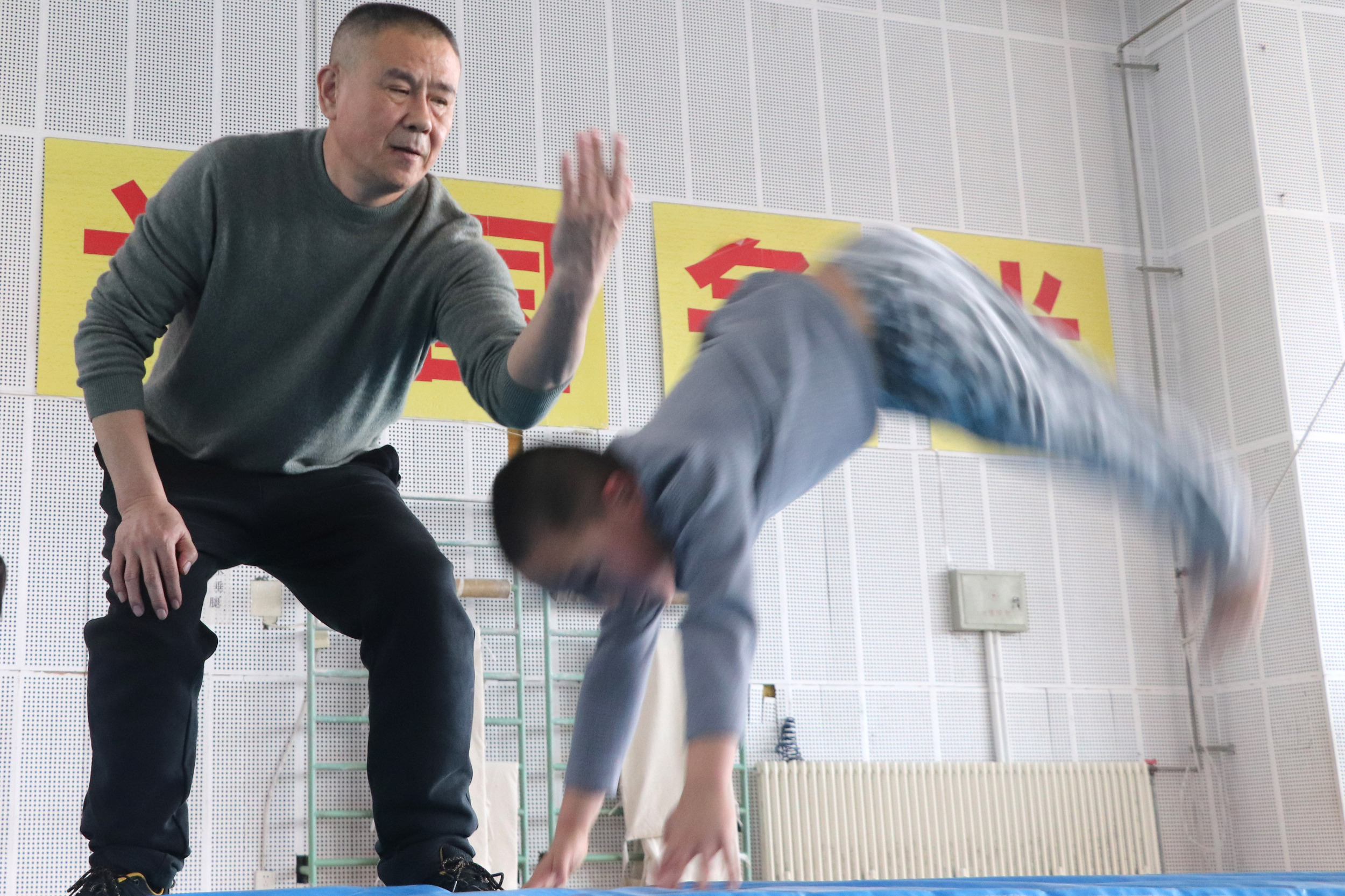 逐梦青春体操__逐梦少年舞蹈视频