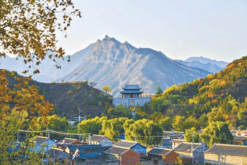 古北口镇城北门。