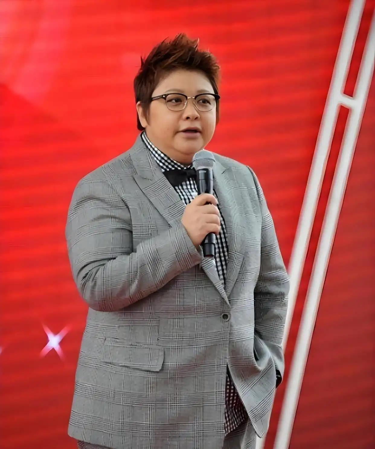 明星公益_不张扬的慈善家故事_娱乐圈低调慈善明星