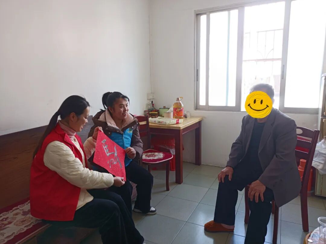 走访慰问困难家庭_社区共建_社区志愿服务活动