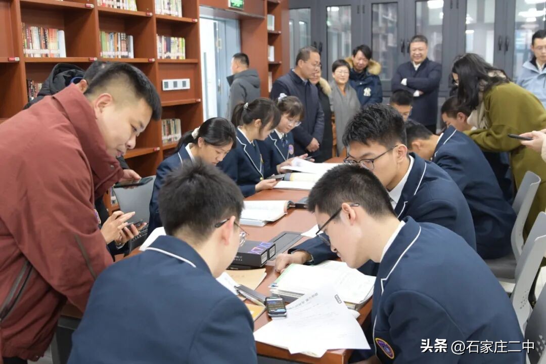 科技赋能教育均衡_AI助学公益计划_AI公益助力扶贫
