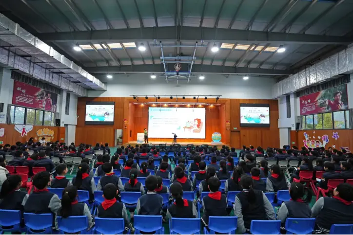 企业社会责任 澎湃公益CSR周刊 社会公益创新实践_企业社会责任实践