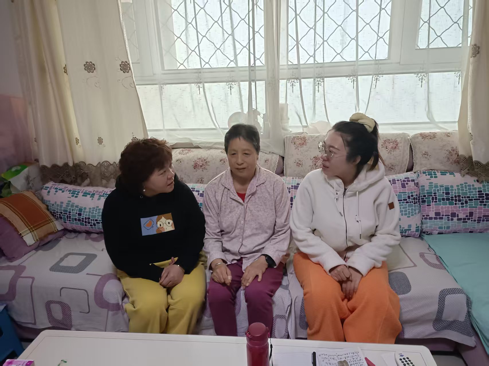 社区助老志愿服务_高龄独居老人关爱_助老服务