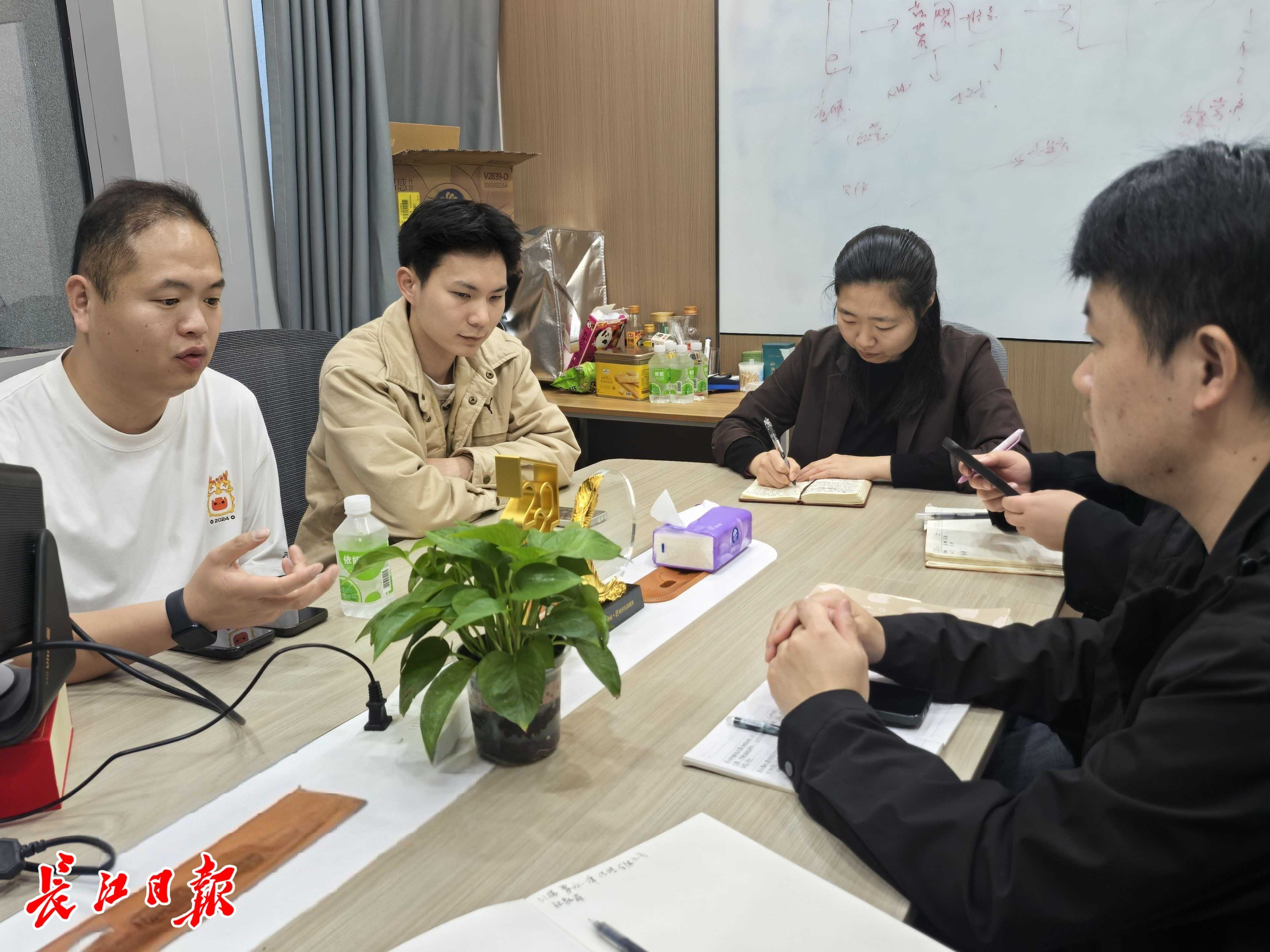 产业社区治理_社区服务_新型社区服务模式