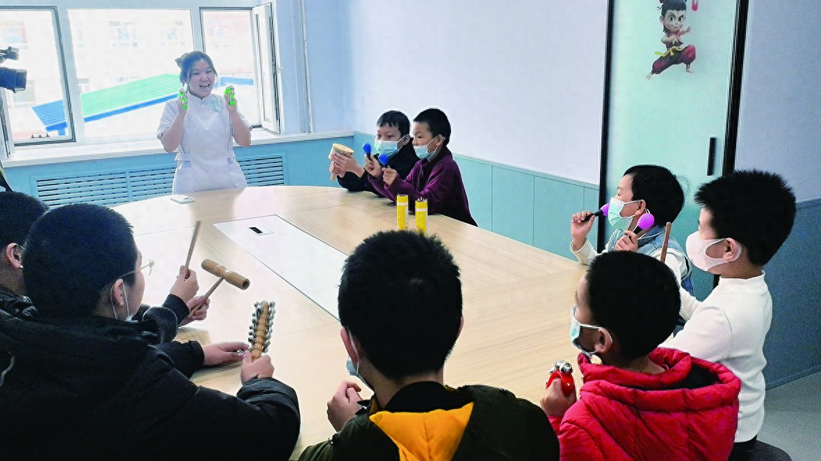 市精神卫生中心开展困境儿童团体心理辅导活动
