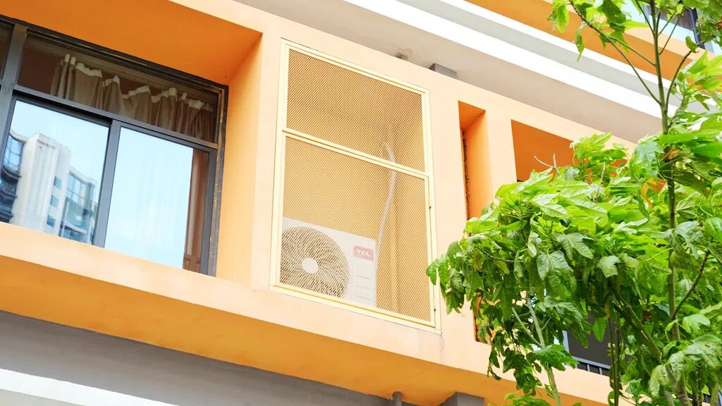 惠城区金山湖小学的空调外机。