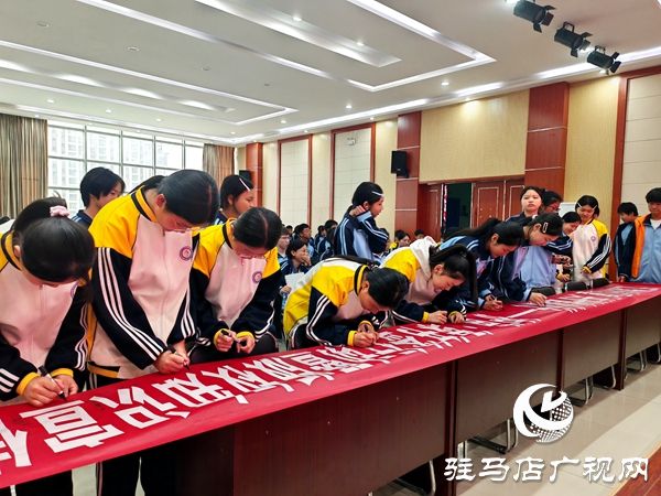 志愿者日_志愿者图片_志愿者有什么好处
