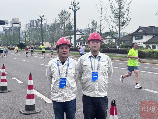 志愿者图片_志愿者英语_志愿者日