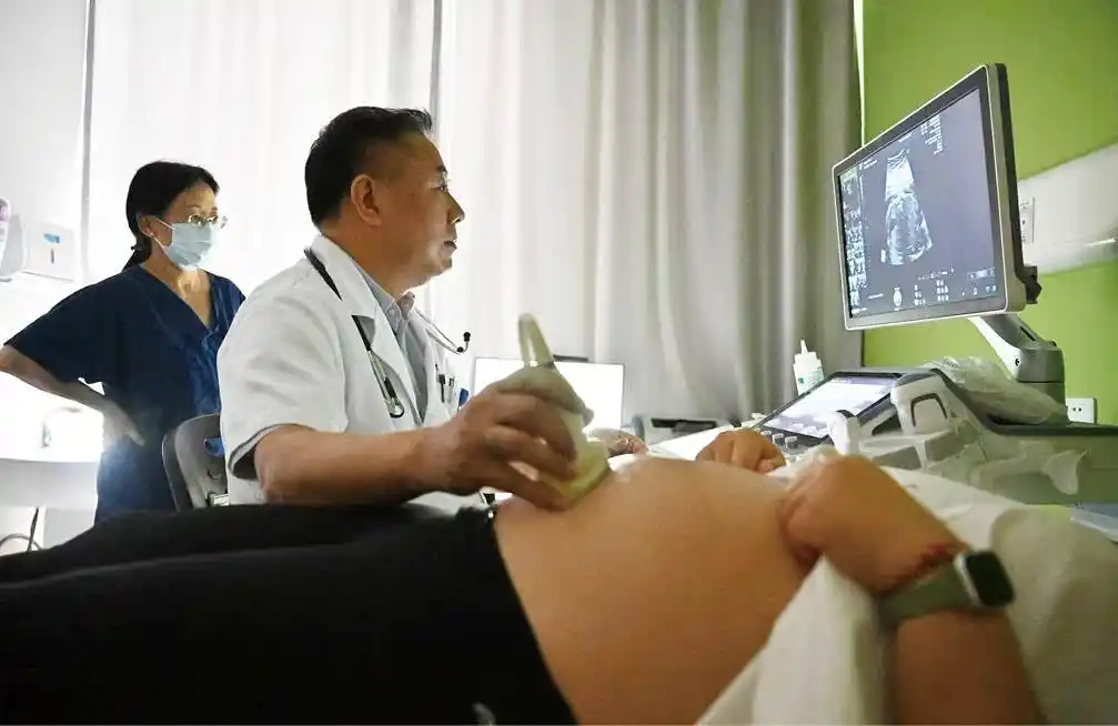 AI赋能医疗_AI医疗应用_AI公益应用场景