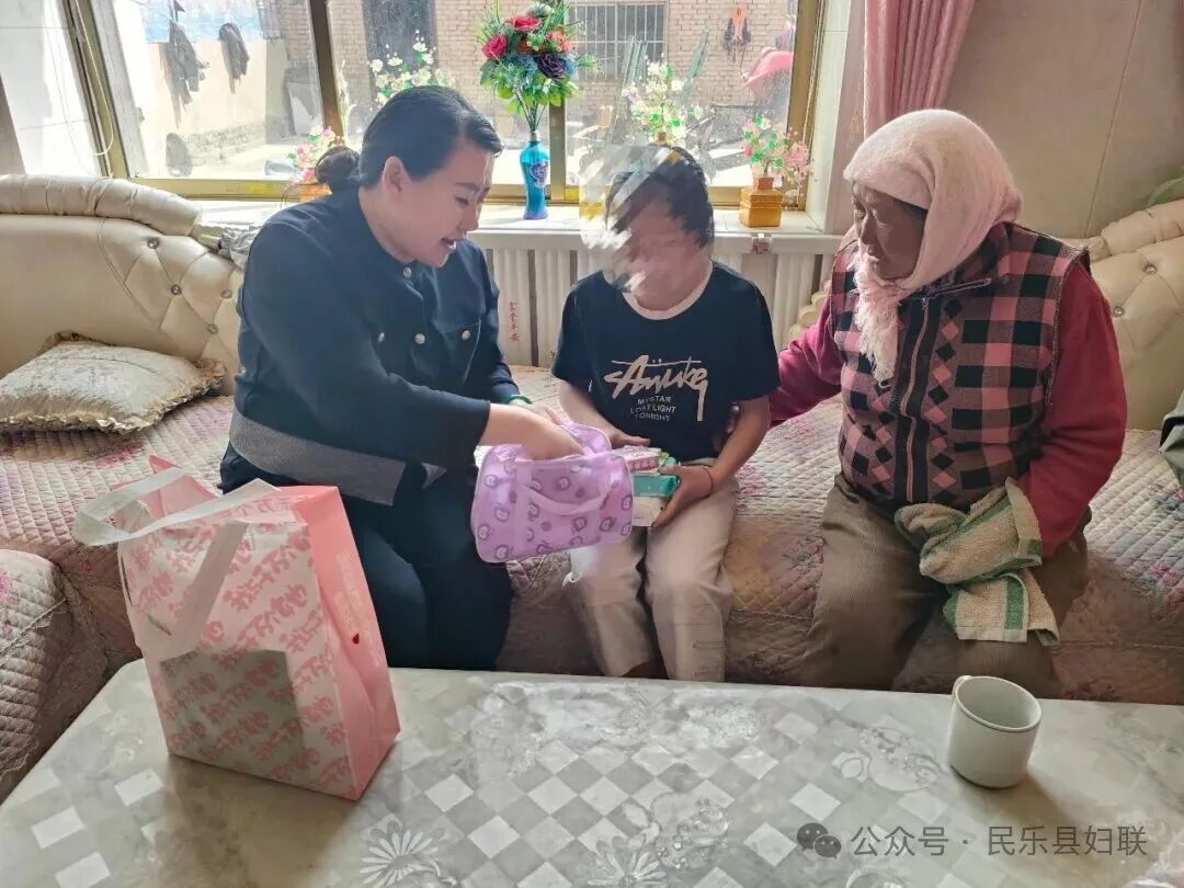 困境儿童关爱走访_知心姐姐心理疏导_困境儿童