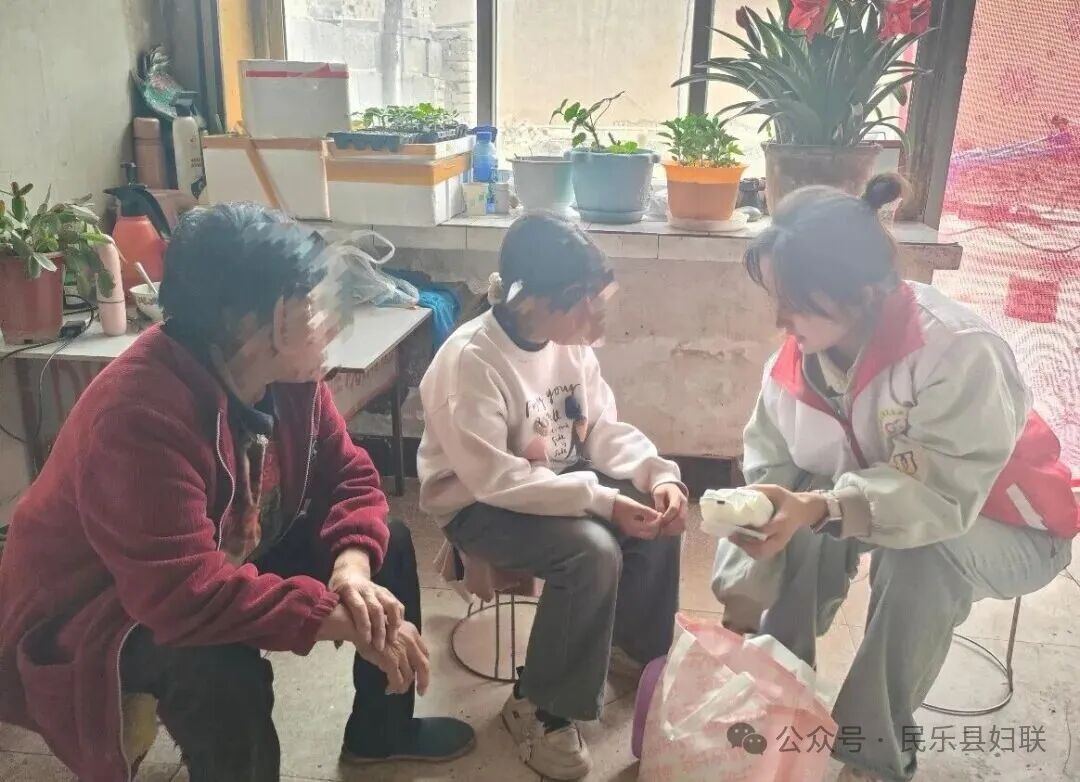 知心姐姐心理疏导_困境儿童_困境儿童关爱走访