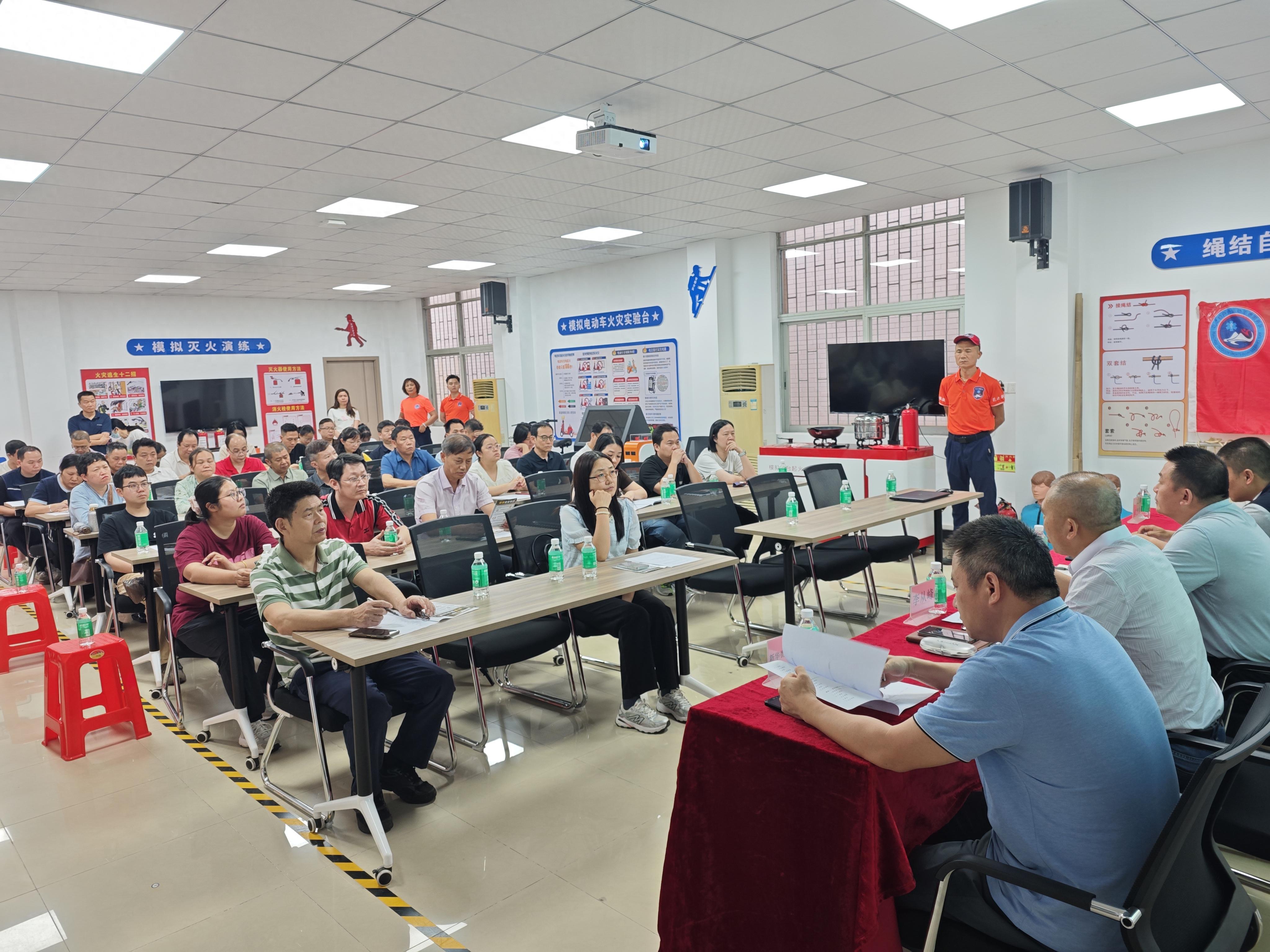 党员应急救援培训_党建引领基层应急_应急救援