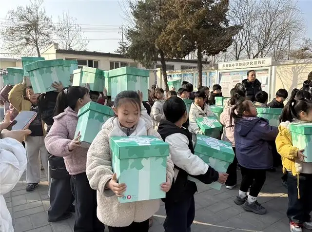 场景化教学公益实践_AI知识普惠_AI公益创新探索