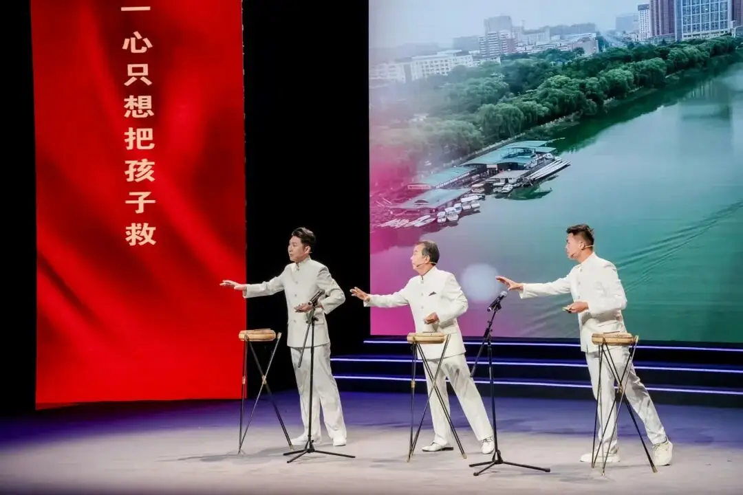 德耀中华 榜样在身边 道德模范事迹_道德模范