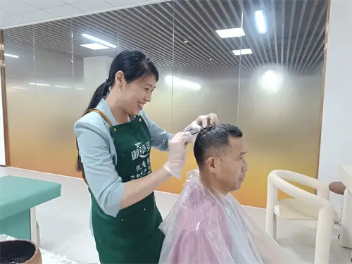 公益创新_企业公益联动_产业发展与公益事业融合