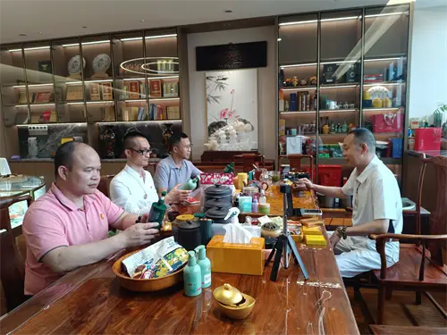 企业公益联动_公益创新_产业发展与公益事业融合