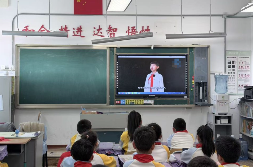 刘子楠：墨香少年诵《中华》，以声为笔绘爱国情怀