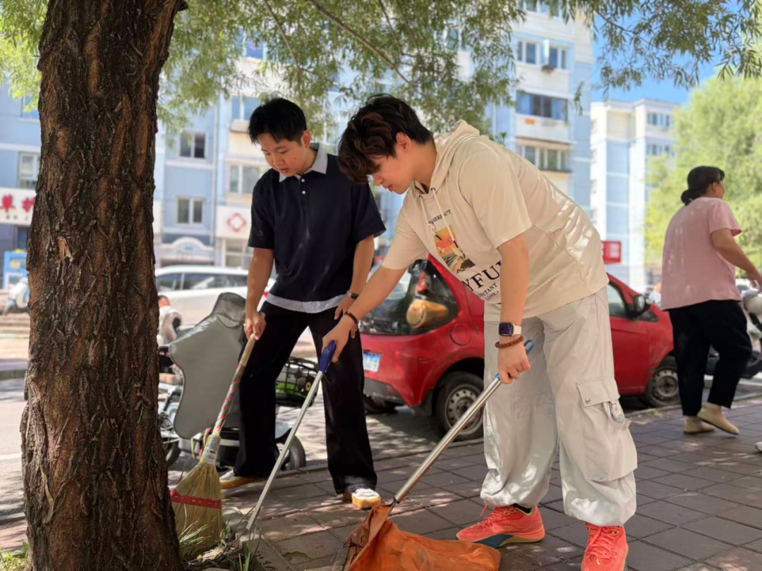 社区服务_社区环境卫生整治_环保知识普及志愿服务