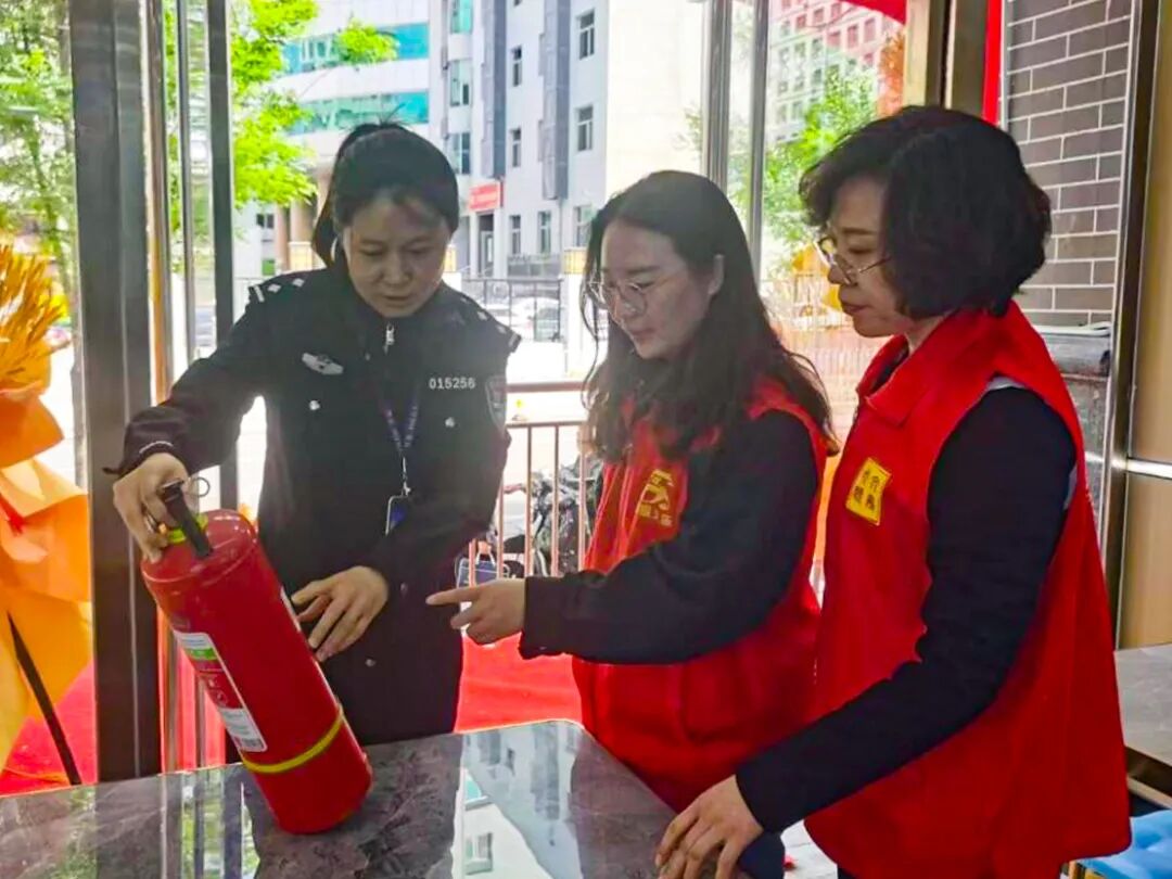 新时代文明实践_社区服务_党建引领基层治理