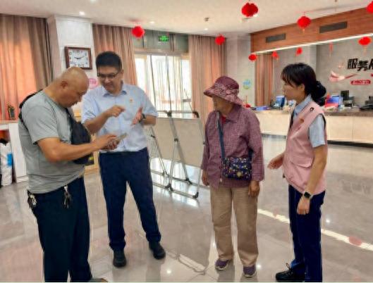 社区服务_便民举措前移_政务服务进社区