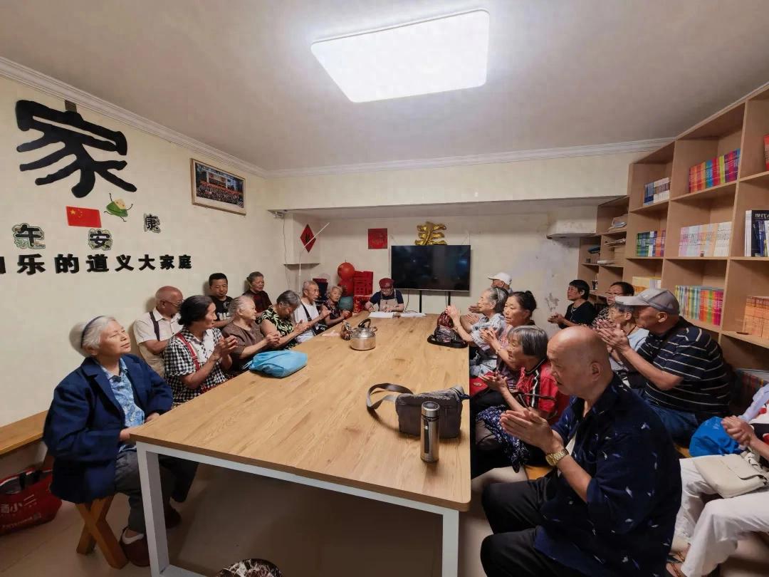贵阳奶奶食堂_银发公益志愿者_银发志愿者互助养老